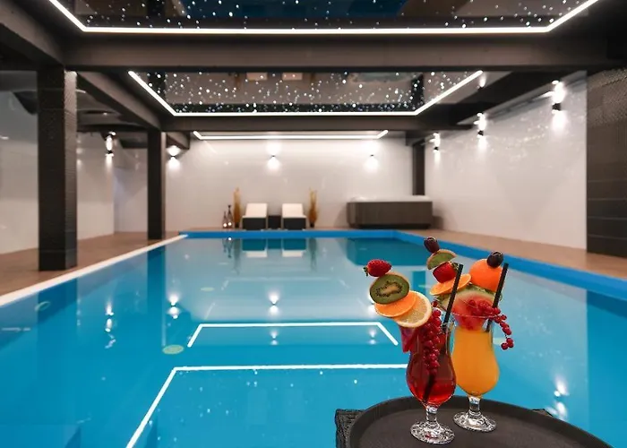 Domki Bungalow Stella Resort&SPA z basenami, grotą solną, jacuzzi Władysławowo